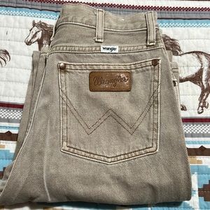Wranglers worn twice the button fell  in great conditions